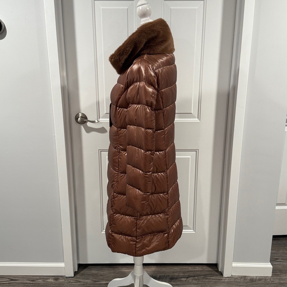 NWT Herno Ultralight Zip-Up Puffer Coat 44 US 8  Jacket Faux Fur Collar NEW! - Picture 5 of 16